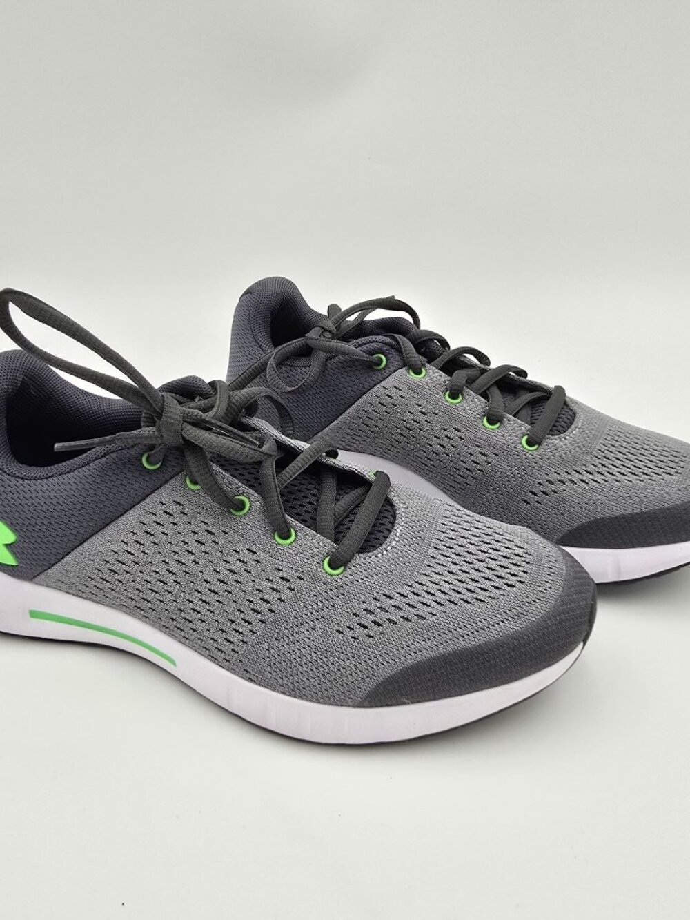 Under Armour Youth Mesh Running Shoes Gray Green Lightweight Breathable